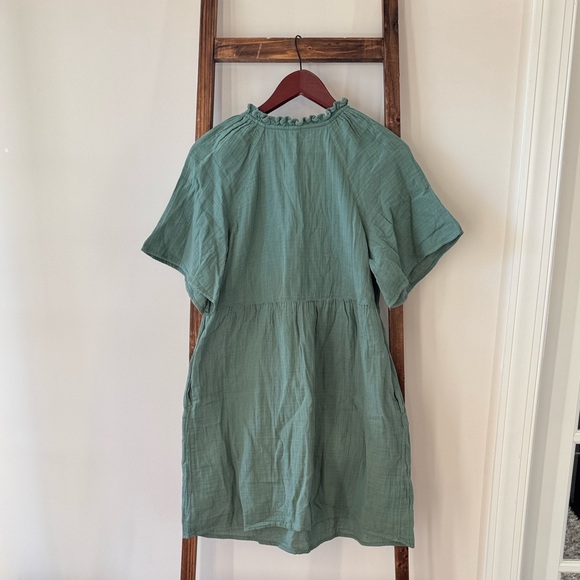 Old Navy Green Mini Dress - Picture 3 of 4
